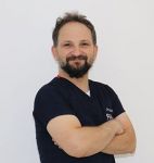 Dentist Hadi ÖZCAN